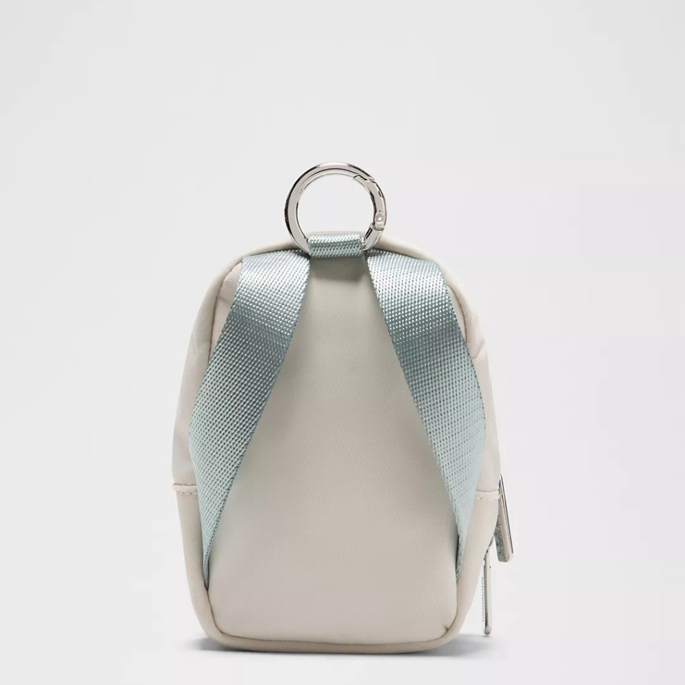 Lululemon Everywhere Backpack Nano (Light Ivory/Pelican/Sinatra Blue/Silver) - Picture 7 of 8